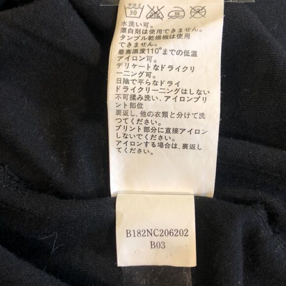 BOY London t shirt, Sz L Black UNISEX Skull and Chains design on back Like New - Picture 11 of 13